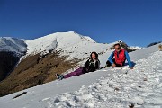 17 La lunga cresta innevata da salire del Pizzo Baciamorti